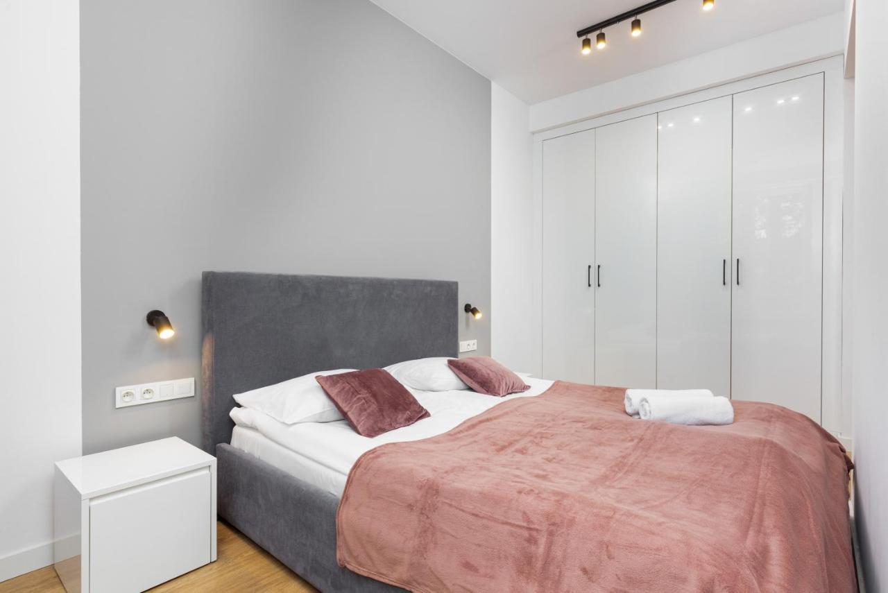 Slawinska Apartment Warsaw Wola By Noclegi Renters Екстер'єр фото