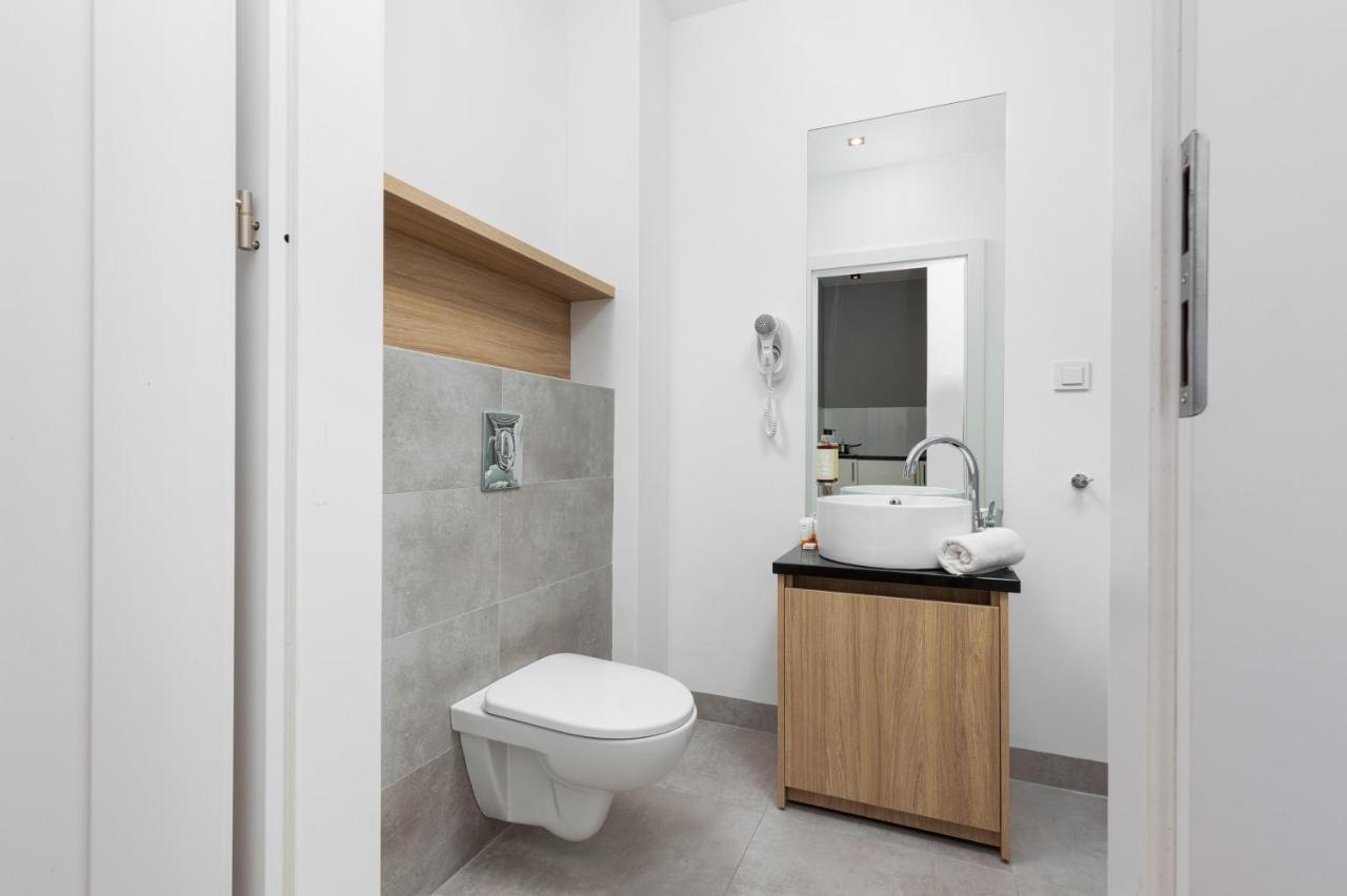 Slawinska Apartment Warsaw Wola By Noclegi Renters Екстер'єр фото