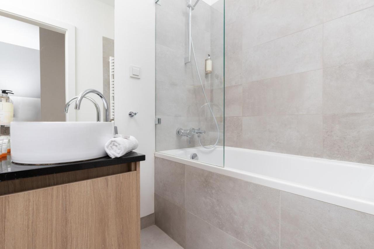 Slawinska Apartment Warsaw Wola By Noclegi Renters Екстер'єр фото
